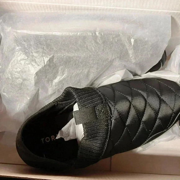 Torrid Slip On Active Sneaker Wide Width 8W - Picture 4 of 4